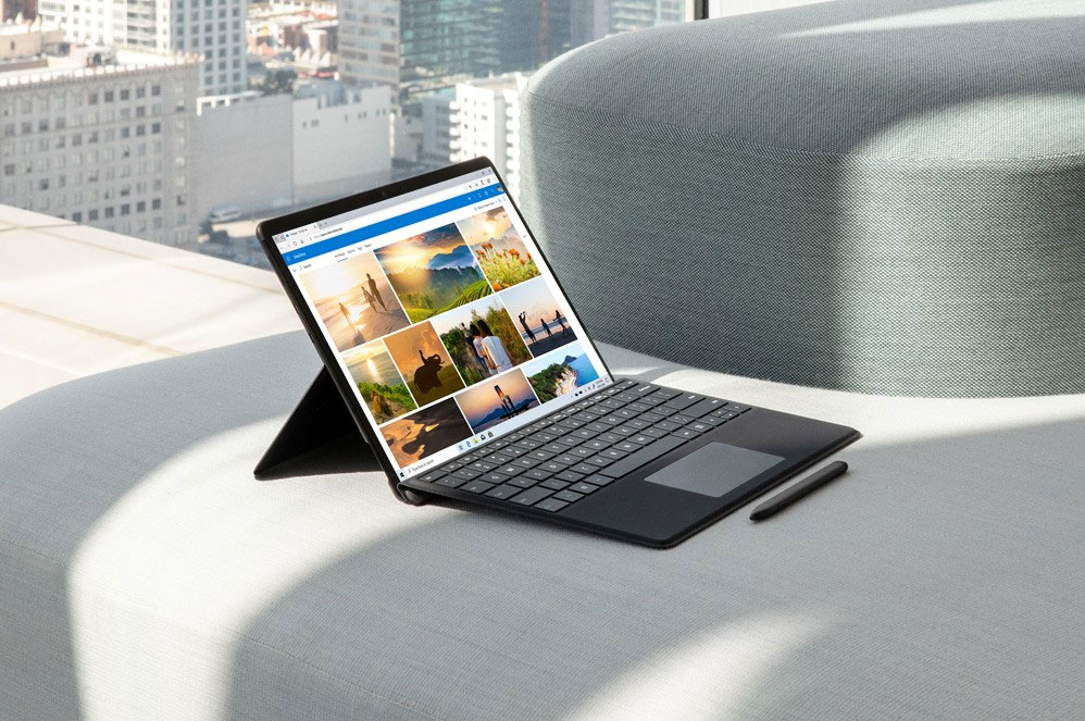 Máy tính xách tay/ Laptop Microsoft Surface Pro X 13